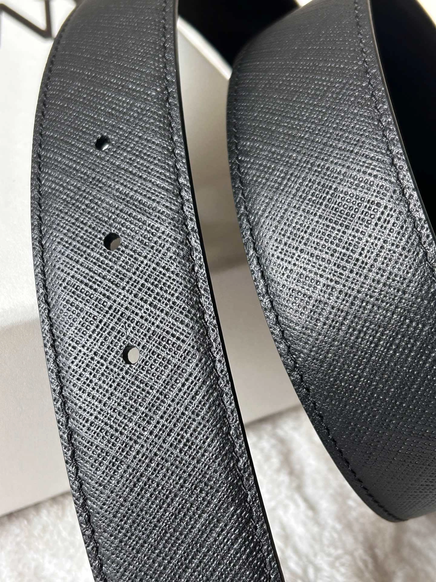 Barbara-- 8o5w5 Calfskin 4.0cm reversible item:D-S179F0582